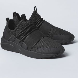 FABLETICS shoe zuma sneaker black 7.5 NWOT